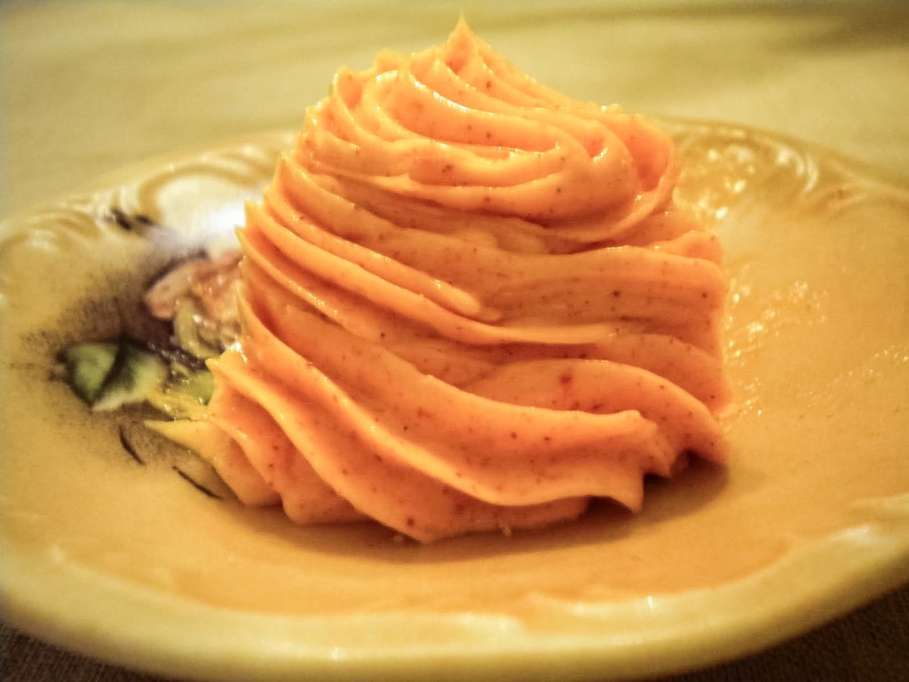 GarlicPaprika Butter Polish Housewife