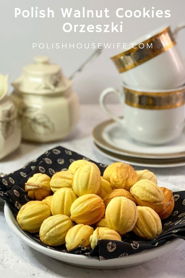 https://polishhousewife.com/wp-content/uploads/2021/03/polish-walnut-cookies-.jpg