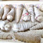 Tray with Polish cream horns